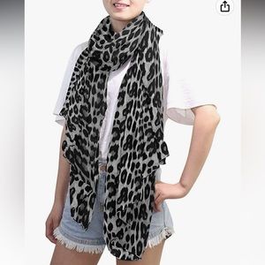 NWOT Chiffon Leopard Print Scarf